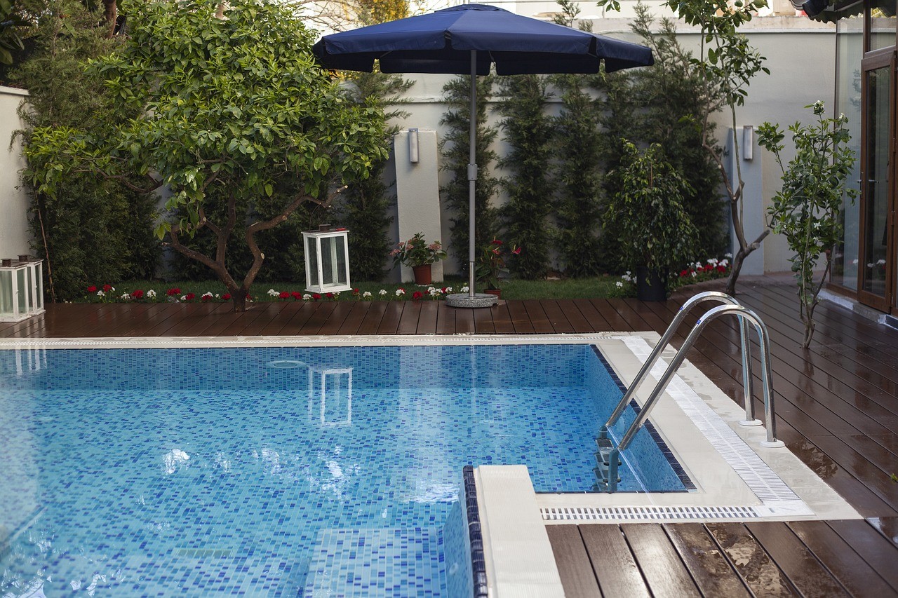 pool-designs-texas Weekly pool maintenance by Copano Pools and Spas in Cibolo backyard</p> <p>